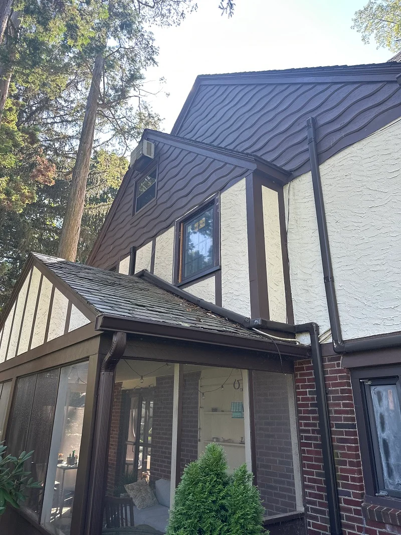Marvin Essential window brown exterior
